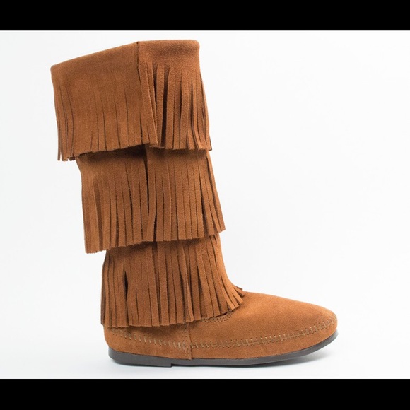 Minnetonka fringe moccasins - Picture 1 of 6